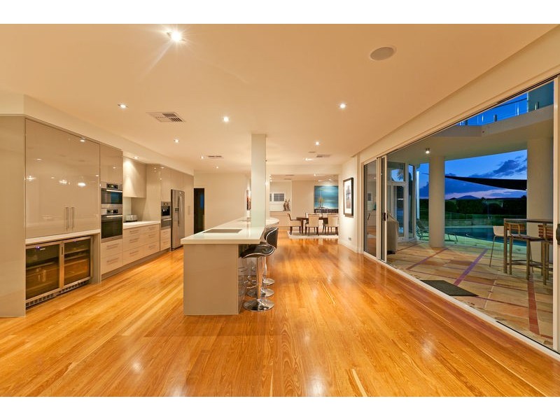 39 Sentinel Court, Raby Bay QLD 4163