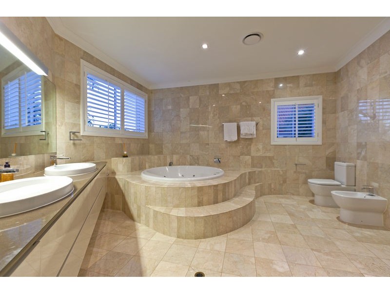 39 Sentinel Court, Raby Bay QLD 4163