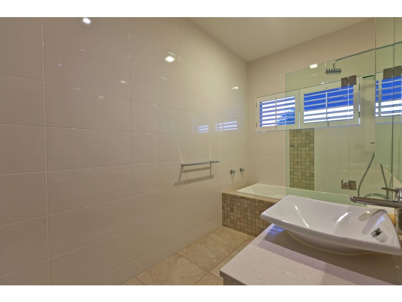 39 Sentinel Court, Raby Bay QLD 4163