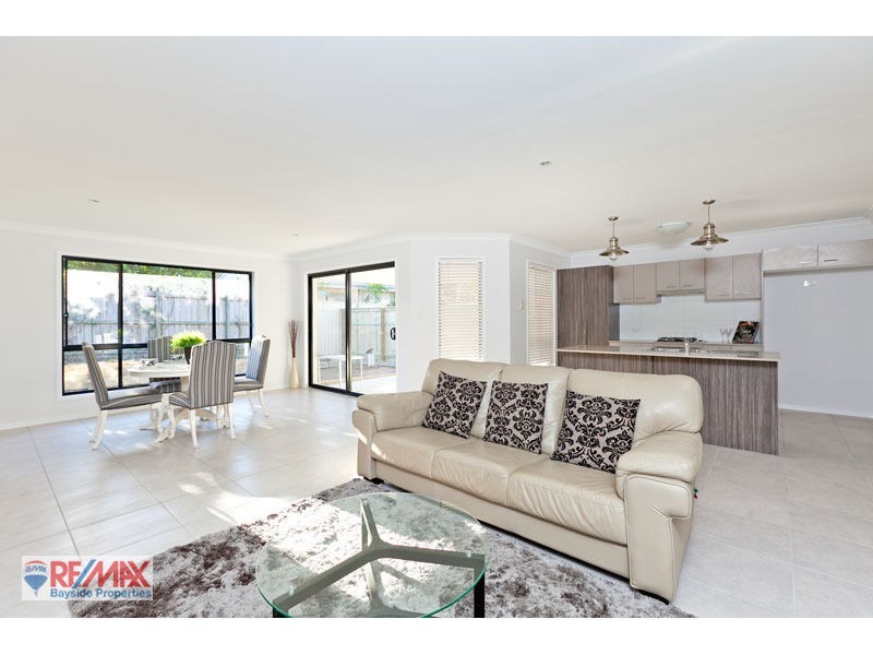 20 Valley Road, Wellington Point QLD 4160