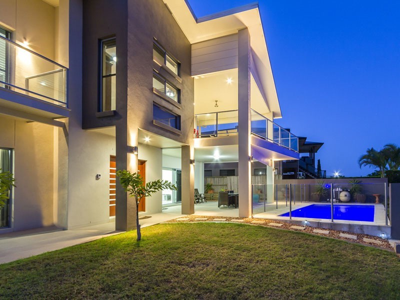 21 WILSON ESPLANADE, Redland Bay QLD 4165