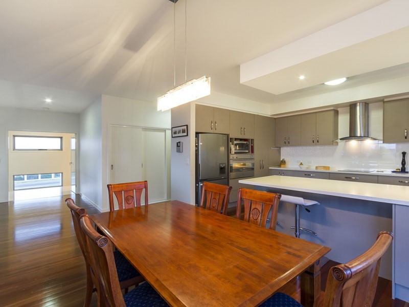 21 WILSON ESPLANADE, Redland Bay QLD 4165