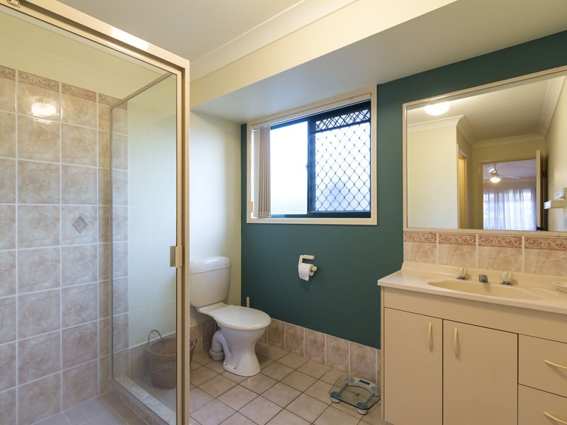 4 Minetta Street, Victoria Point QLD 4165