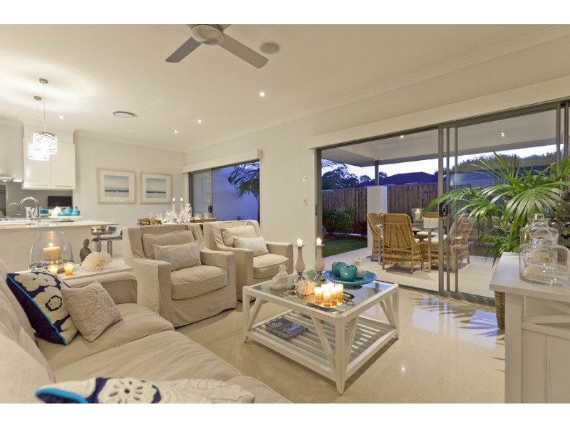92-94 Sturgeon Street, Ormiston QLD 4160