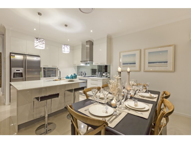 92-94 Sturgeon Street, Ormiston QLD 4160