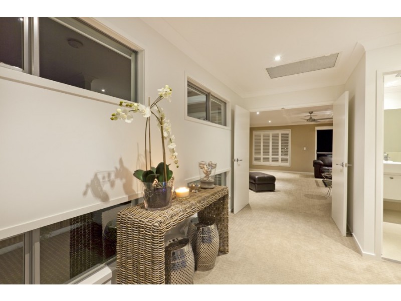 92-94 Sturgeon Street, Ormiston QLD 4160