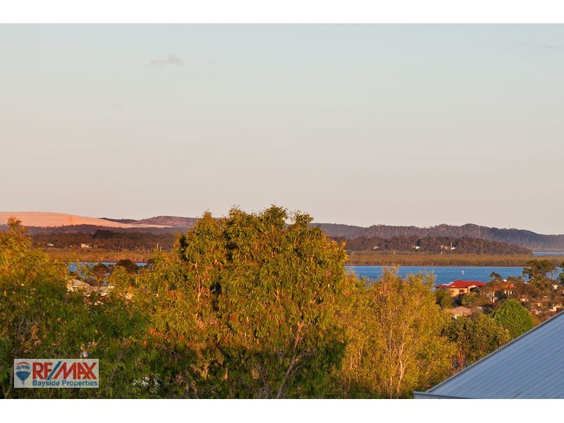 15 Brampton Close, Redland Bay QLD 4165