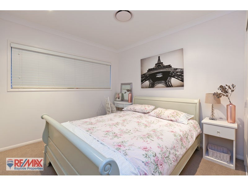 15 Brampton Close, Redland Bay QLD 4165