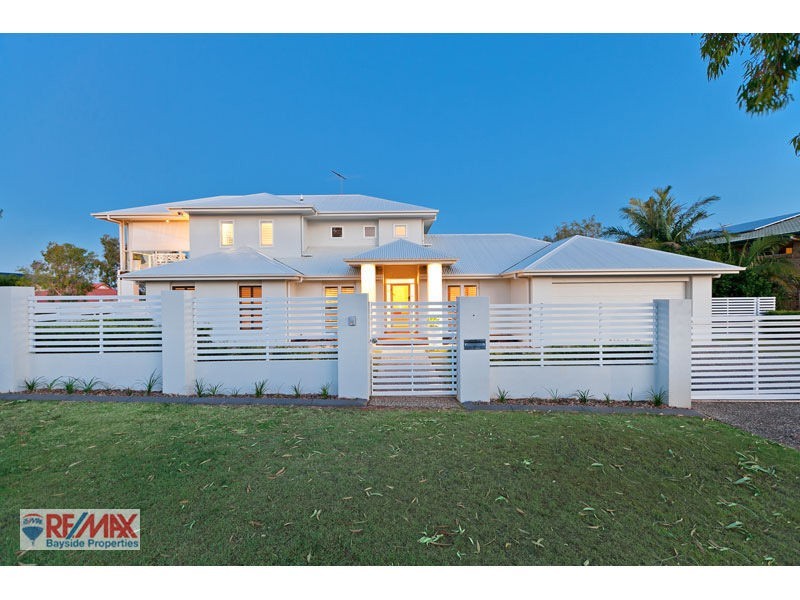 15 Brampton Close, Redland Bay QLD 4165