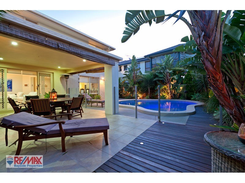 21 Bedarra St, Redland Bay QLD 4165