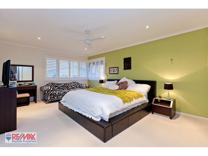 21 Bedarra St, Redland Bay QLD 4165