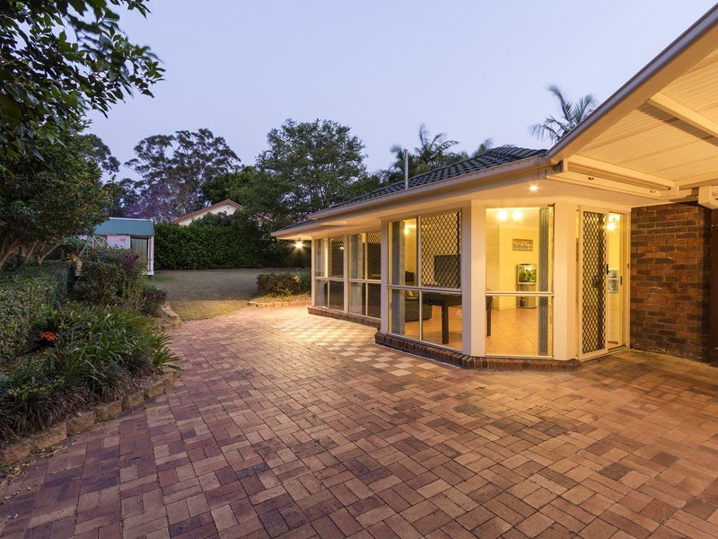 18 LAUREN COURT, Birkdale QLD 4159