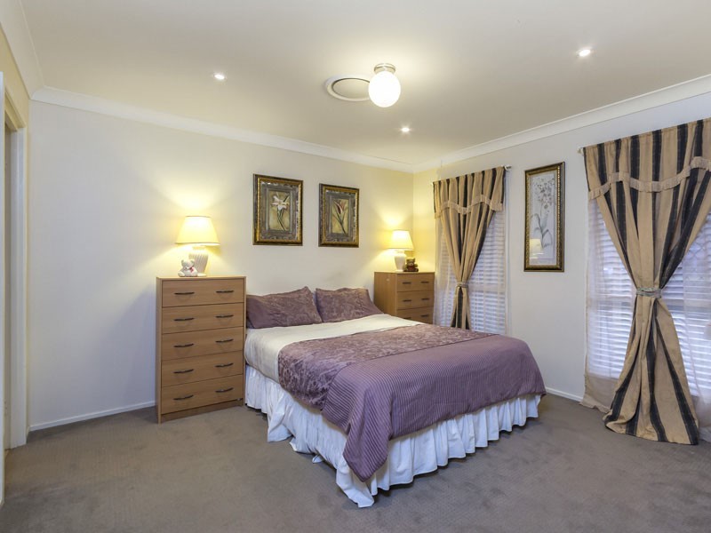 18 LAUREN COURT, Birkdale QLD 4159