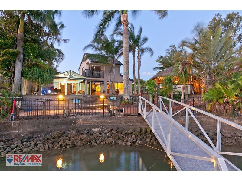 67 Dorsal Dr, Birkdale QLD 4159
