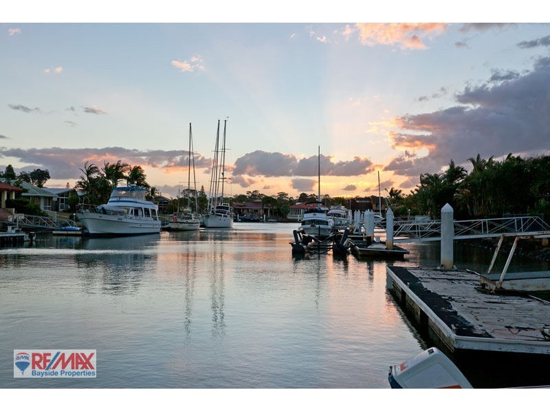 67 Dorsal Dr, Birkdale QLD 4159