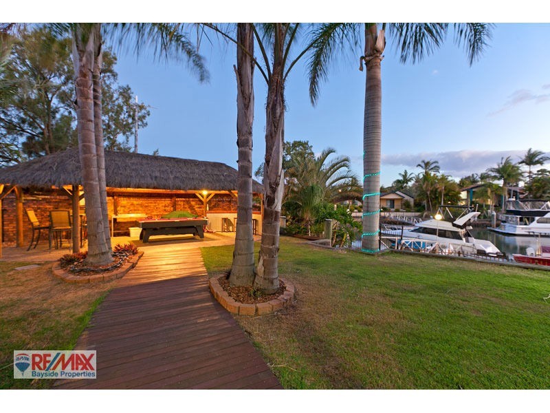 67 Dorsal Dr, Birkdale QLD 4159