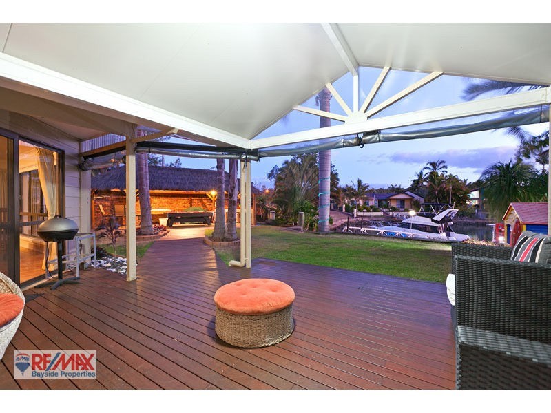 67 Dorsal Dr, Birkdale QLD 4159