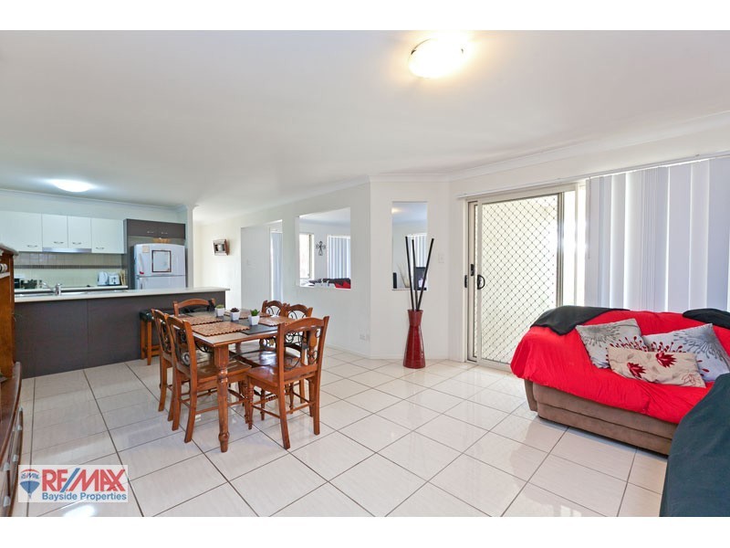 12 Green Place, Redland Bay QLD 4165