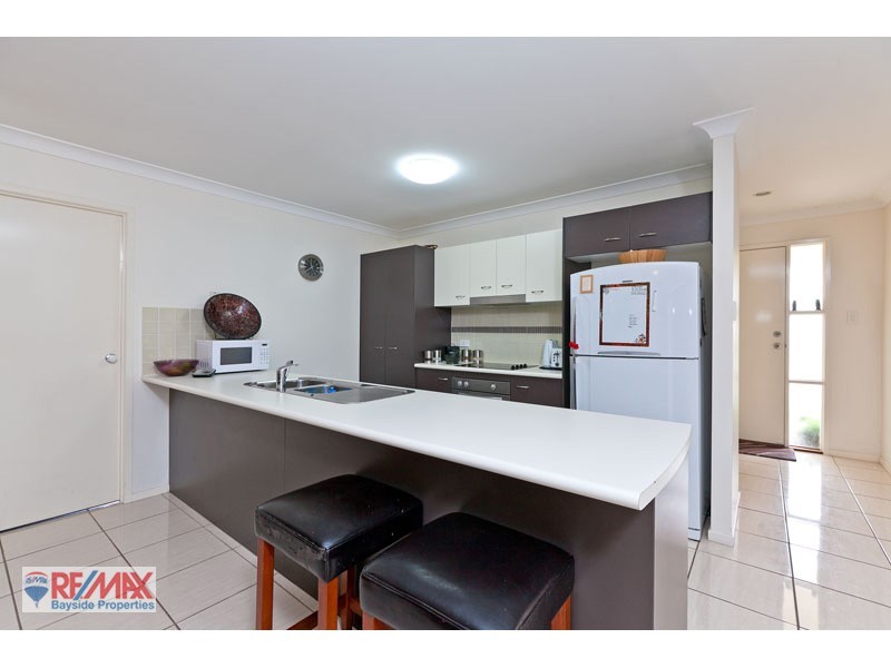 12 Green Place, Redland Bay QLD 4165