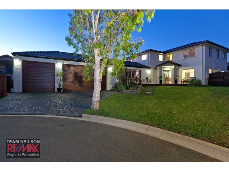 6 Brampton Close, Redland Bay QLD 4165