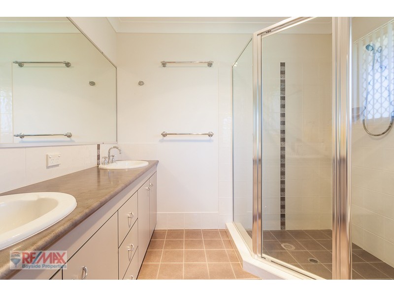 9 Trisha Close, Victoria Point QLD 4165