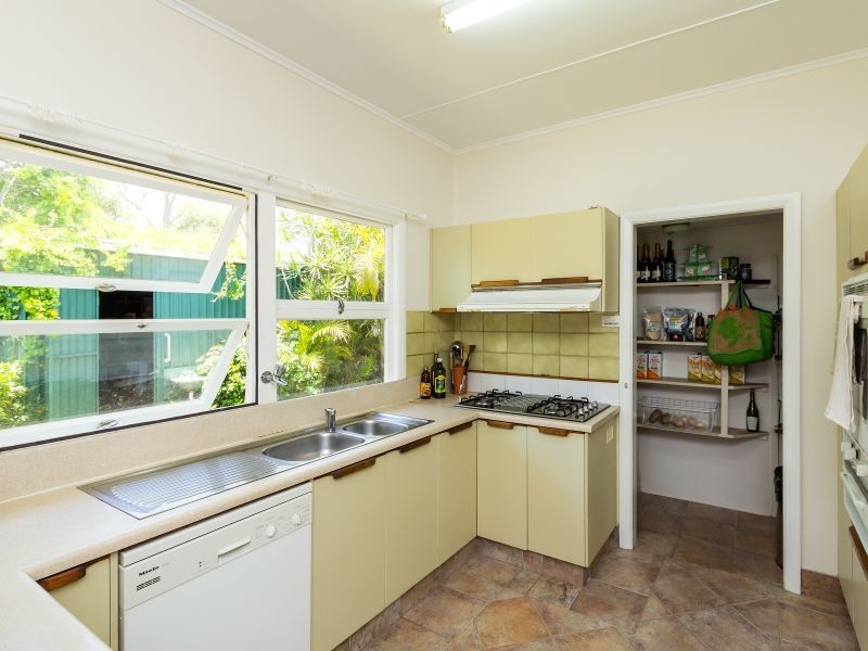 161 Esplanade, Redland Bay QLD 4165
