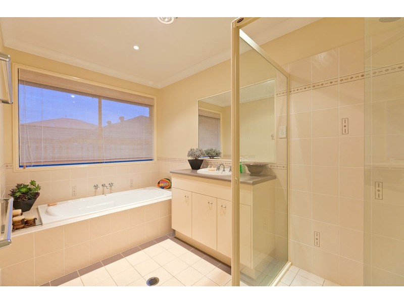 9 Thornlands Rd, Thornlands QLD 4164