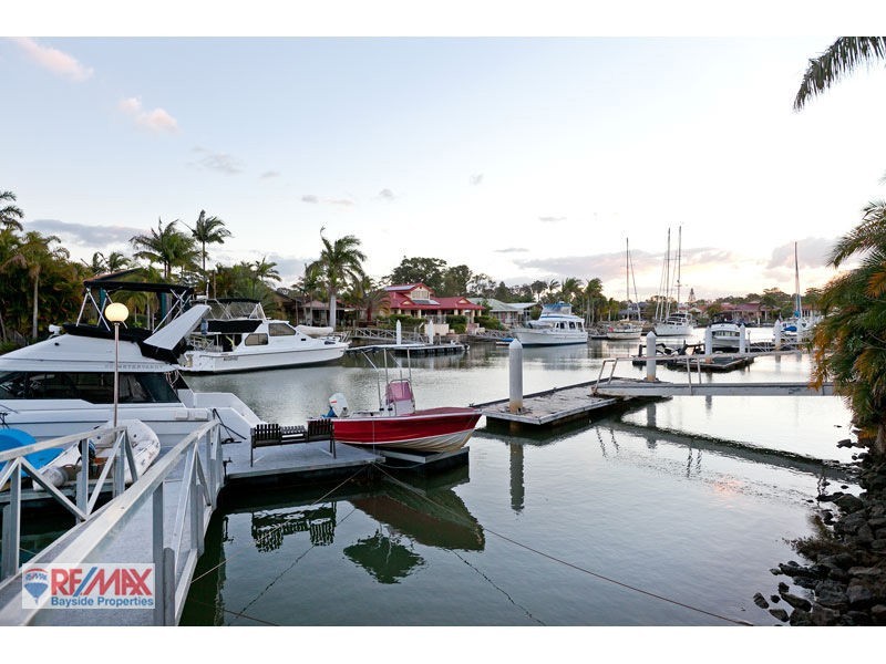 67 Dorsal Dr, Birkdale QLD 4159