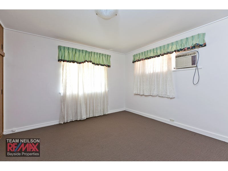 73 Hamilton St, Redland Bay QLD 4165