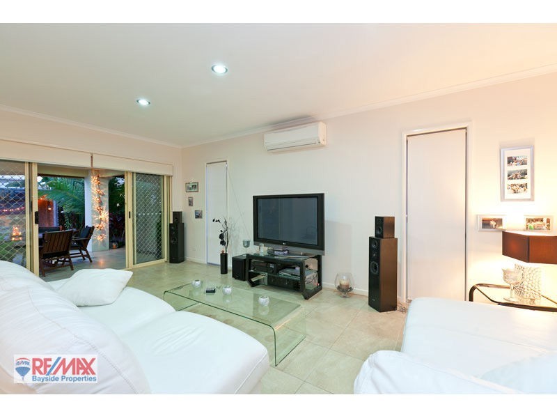 21 Bedarra St, Redland Bay QLD 4165