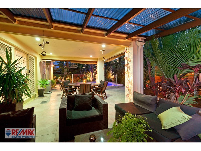 21 Bedarra St, Redland Bay QLD 4165