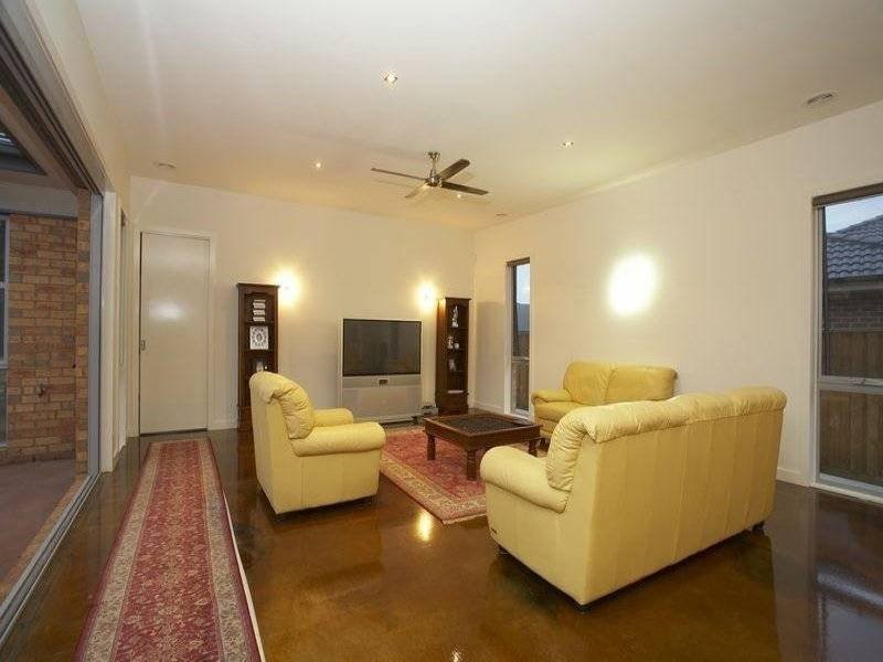 30 PARKGROVE STREET, Birkdale QLD 4159