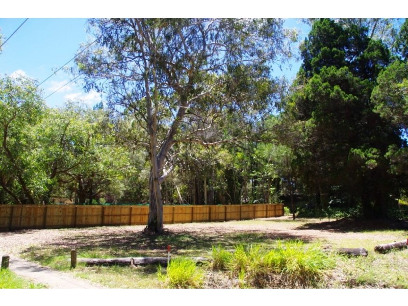 6 WILLIAMS STREET, Coochiemudlo Island QLD 4184