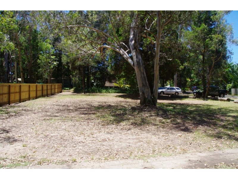 6 WILLIAMS STREET, Coochiemudlo Island QLD 4184