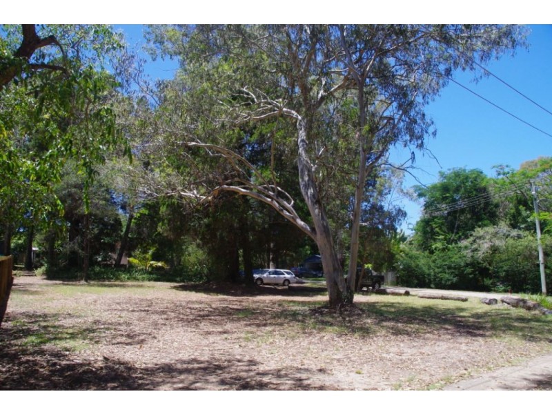 6 WILLIAMS STREET, Coochiemudlo Island QLD 4184