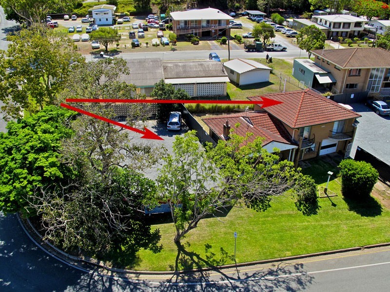 69 BANANA STREET, Redland Bay QLD 4165