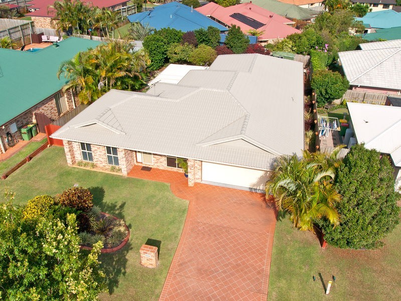 13 Attenborough Circuit, Redland Bay QLD 4165