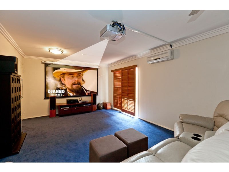 14 Wilohurst Drive, Redland Bay QLD 4165