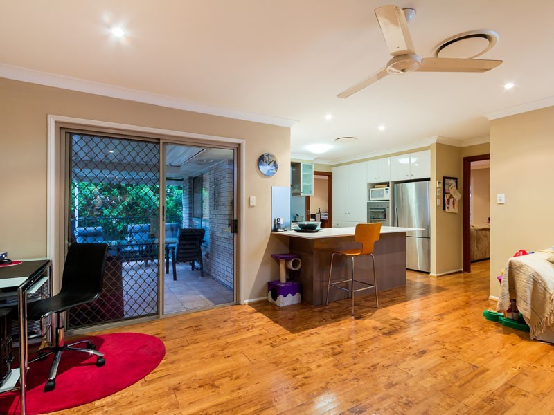 8 Cowley Street, Ormiston QLD 4160