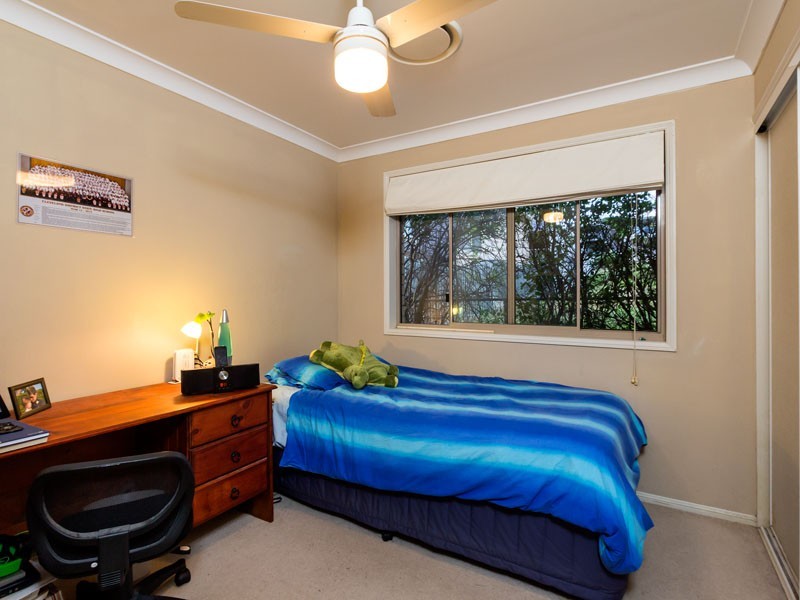 8 Cowley Street, Ormiston QLD 4160