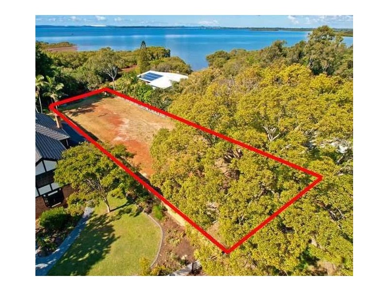 31 and 31a Erobin St, Cleveland QLD 4163