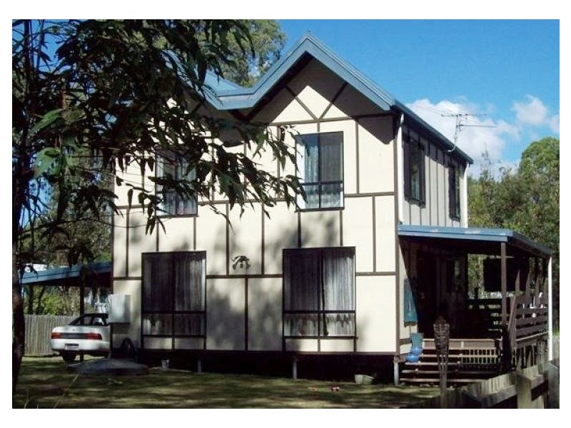 128 Laurel St, Russell Island QLD 4184