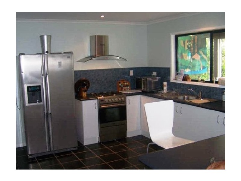 128 Laurel St, Russell Island QLD 4184