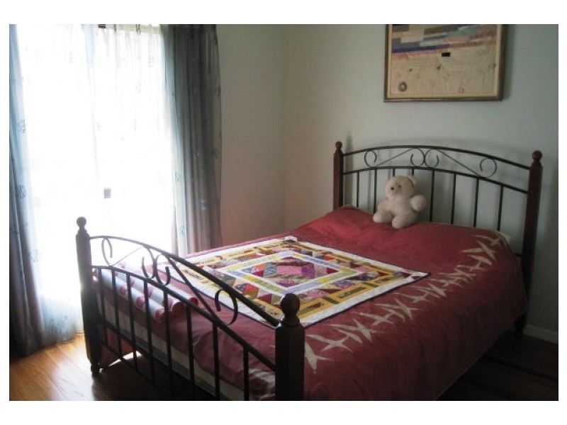 128 Laurel St, Russell Island QLD 4184