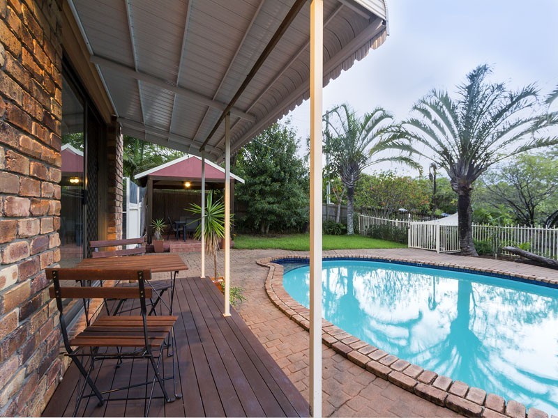 17 MERGOWIE DRIVE, Cleveland QLD 4163