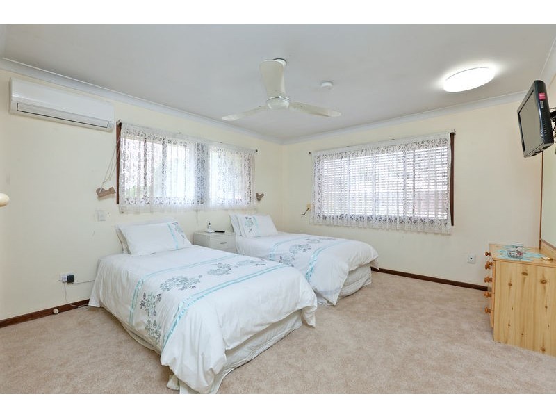 25-27 Bay Street, Redland Bay QLD 4165