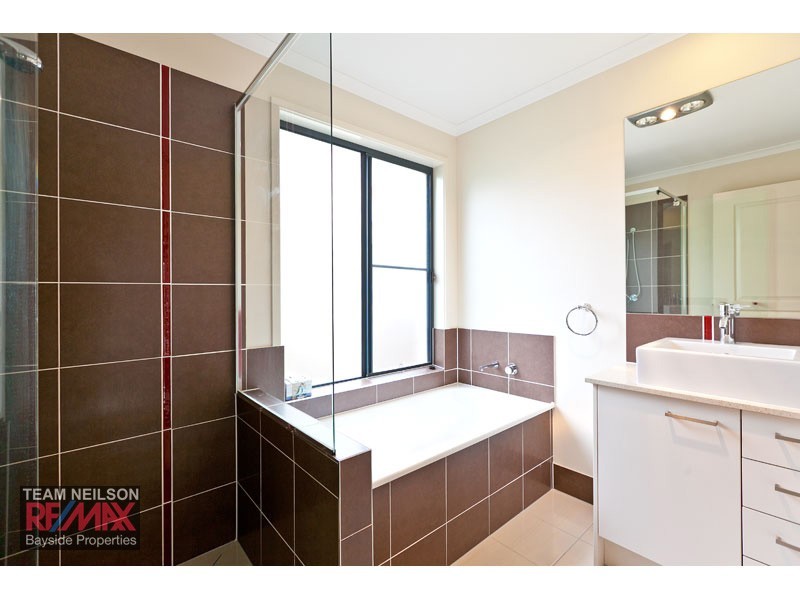 3 Feathertail Place, Wakerley QLD 4154