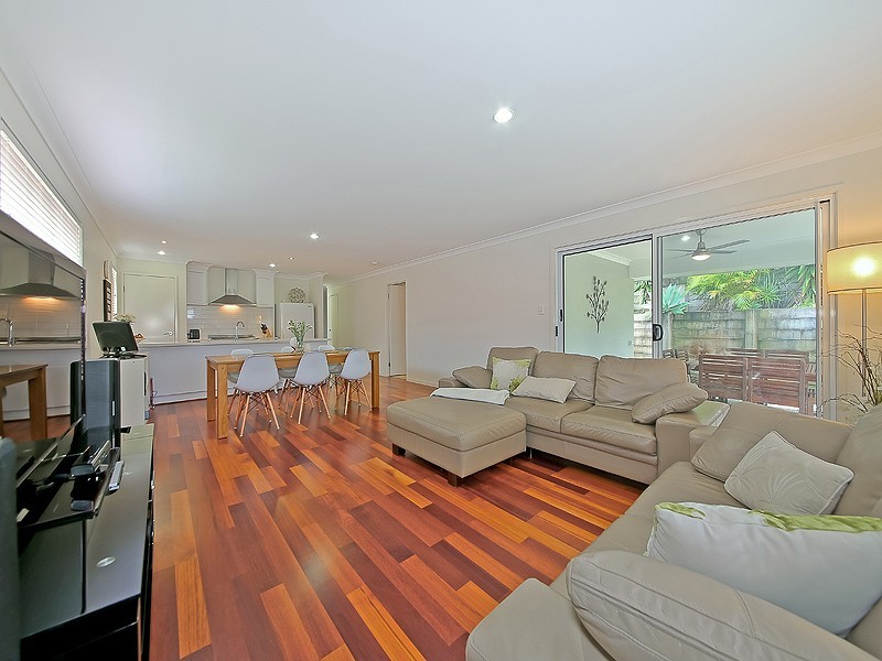 17 RIBONWOOD STREET, Thornlands QLD 4164