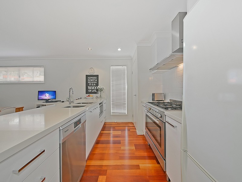 17 RIBONWOOD STREET, Thornlands QLD 4164