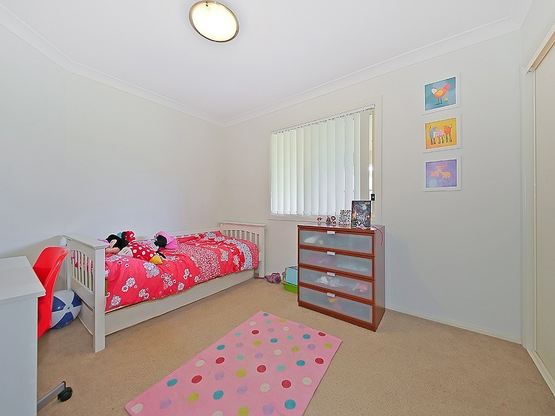 4 SHEARWATER STREET, Cleveland QLD 4163